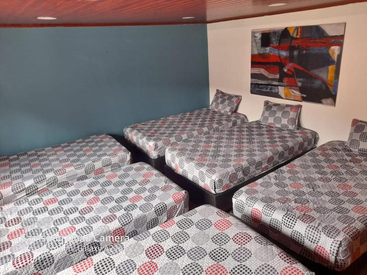 La Parada Del Tren Hostel Bogotá Esterno foto
